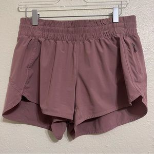 Lululemon- Track That Mid Rise Short - Size 10